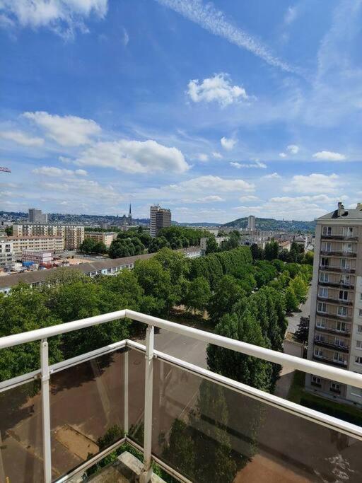 Spacieux F4 Avec Vue Panoramique Et 2 Places De Parking Rouen Zewnętrze zdjęcie